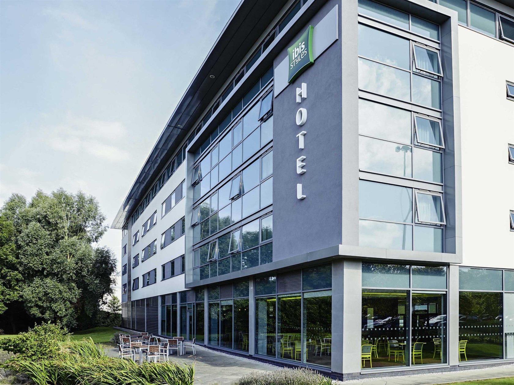 Ibis Styles Crewe Hotel Exterior photo