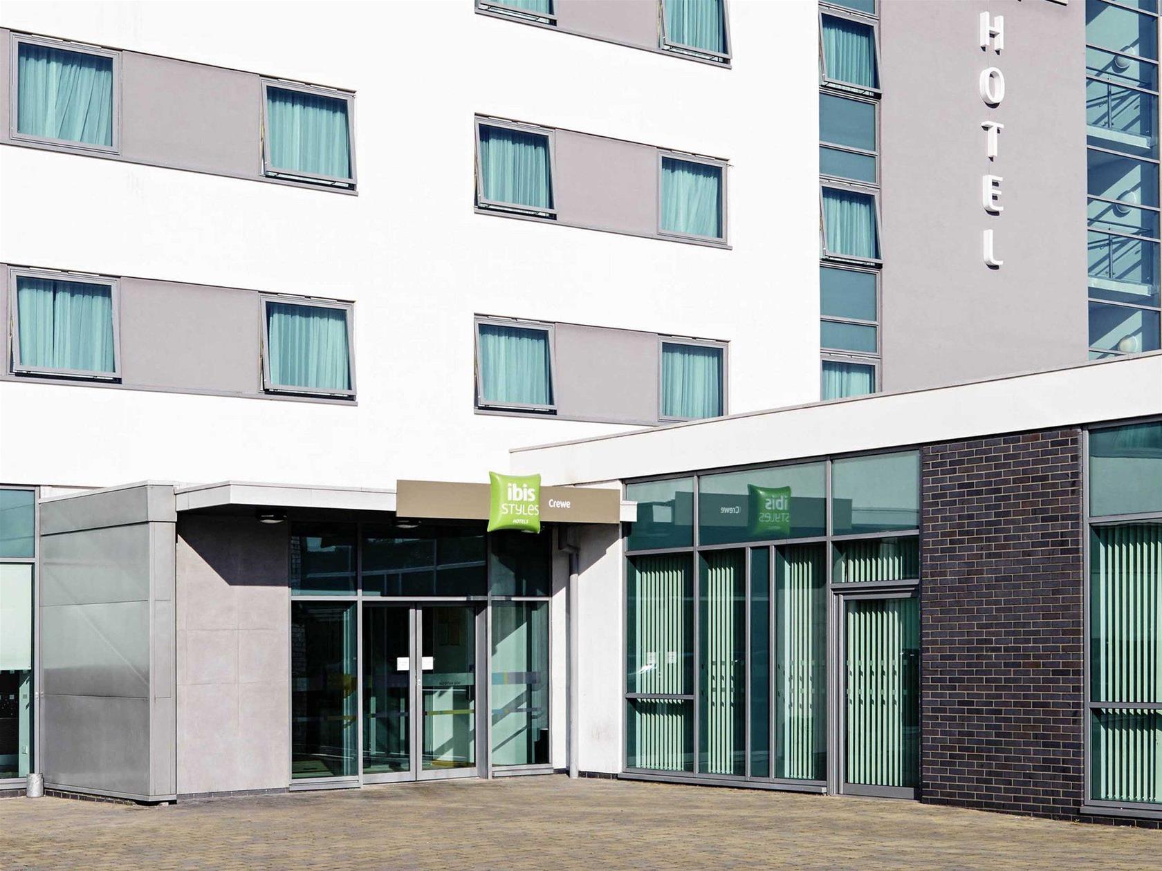 Ibis Styles Crewe Hotel Exterior photo