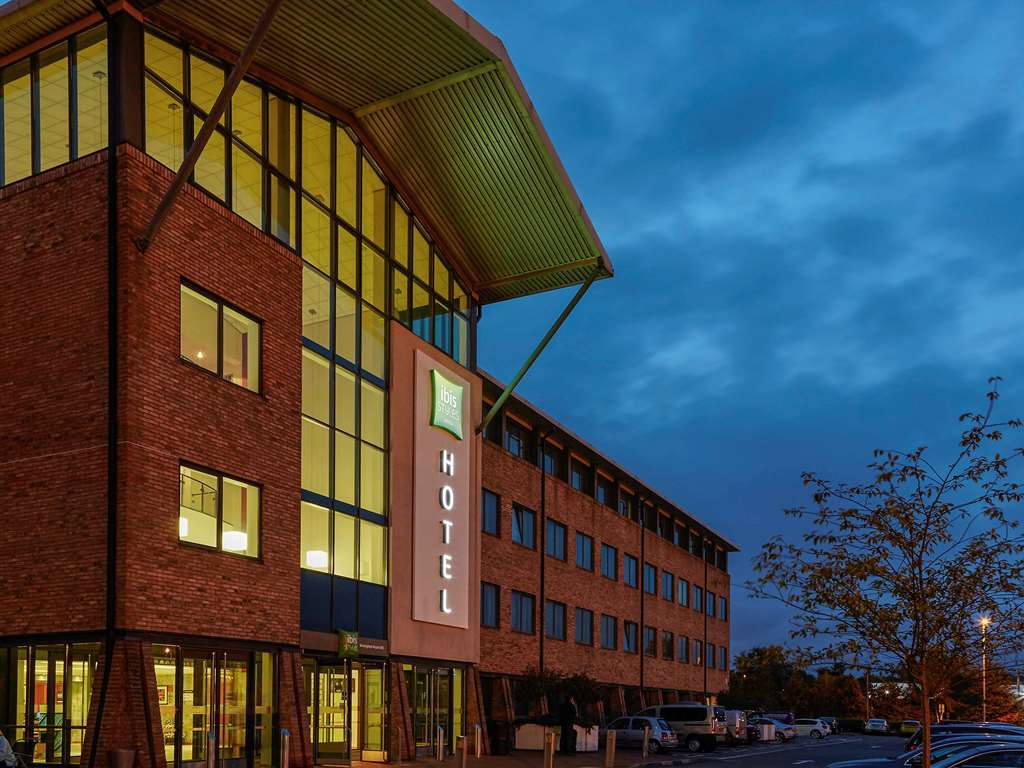 Ibis Styles Crewe Hotel Exterior photo