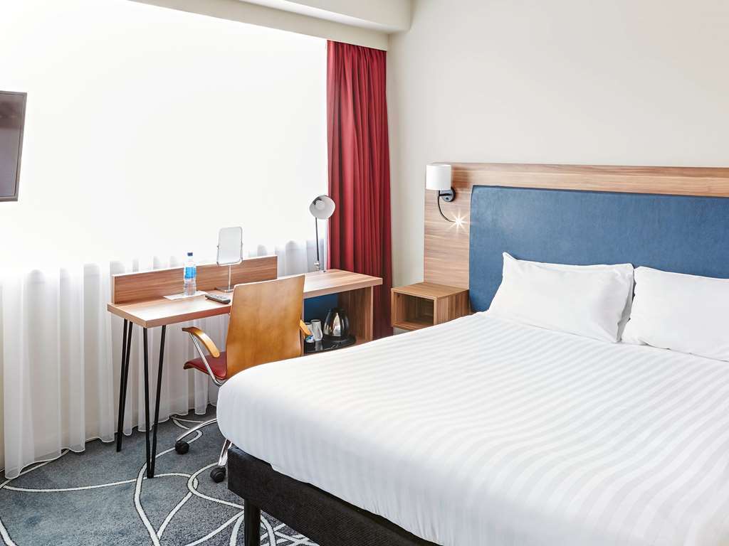 Ibis Styles Crewe Hotel Room photo